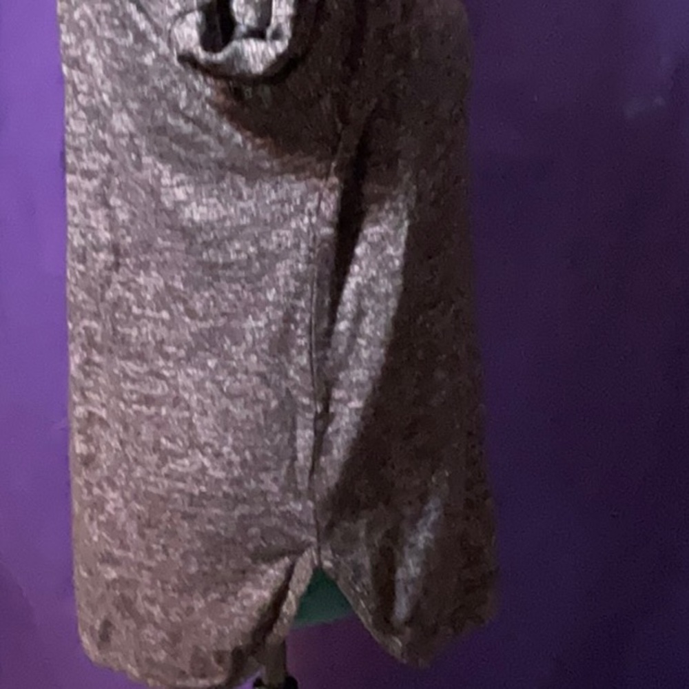 Member’s Mark ladies soft heather crew neck top, size XL - Picture 2 of 6